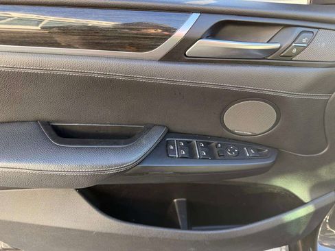 Used 2018 BMW X4 M40i image 29