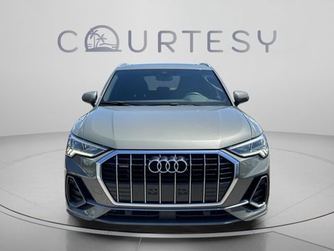 Used 2019 Audi Q3 2.0T Premium Plus w/ Premium Plus Package AWD/4WD image 7