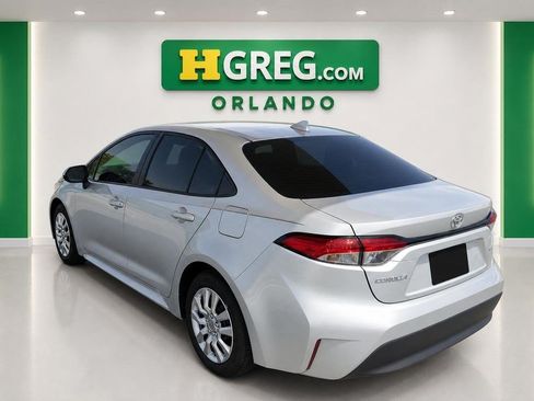 Used 2024 Toyota Corolla LE FWD image 2