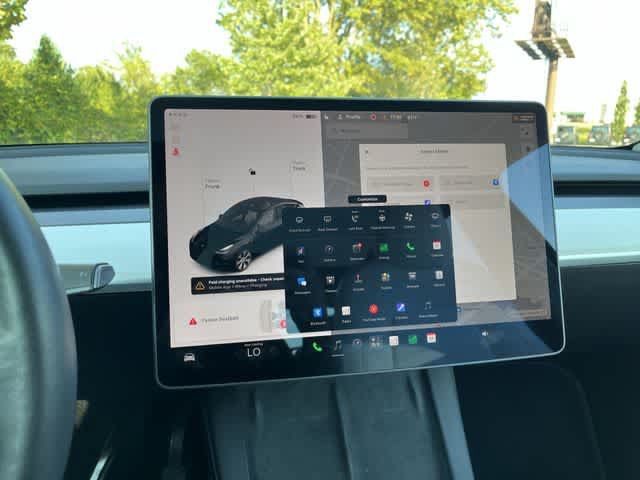 Used 2021 Tesla Model Y Long Range AWD/4WD image 27