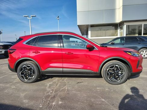 New 2026 Ford Escape Platinum w/ Premium Technology Package image 3