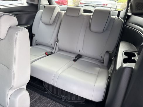 Used 2024 Honda Odyssey Elite image 12