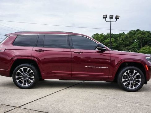 Used 2022 Jeep Grand Cherokee L Overland AWD/4WD image 3