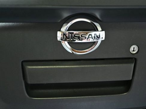Used 2021 Nissan Frontier SV image 9