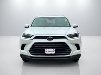 Used 2024 Toyota Grand Highlander XLE video 2