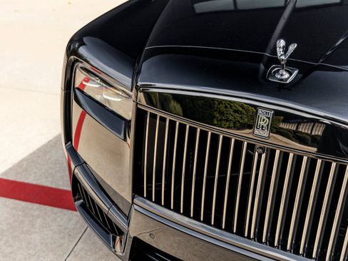 New 2027 Rolls-Royce Cullinan Black Badge AWD/4WD image 18