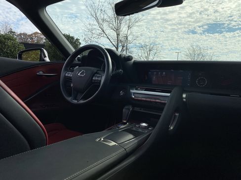 Used 2021 Lexus LC 500 Convertible image 6