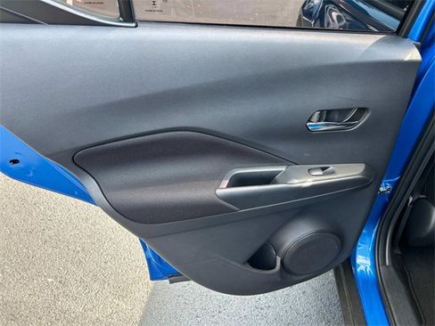 Used 2024 Nissan Kicks SV image 18