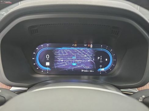 Used 2023 Volvo XC60 B5 Plus image 26