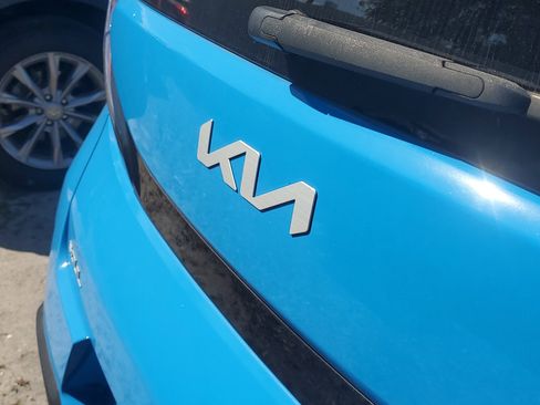 Used 2024 Kia Soul S FWD image 8