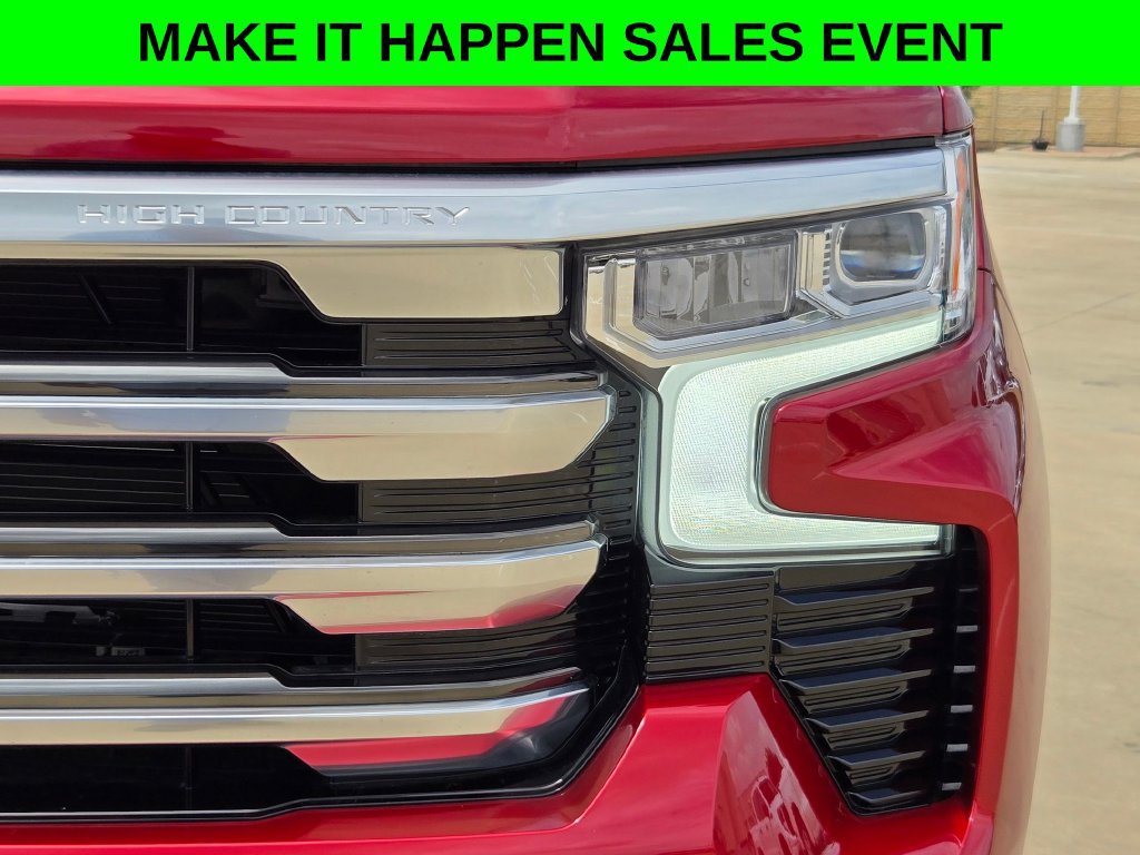Used 2025 Chevrolet Silverado 1500 High Country w/ Technology Package AWD/4WD image 31