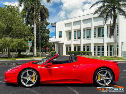 Used 2013 Ferrari 458 Spider RWD image 31