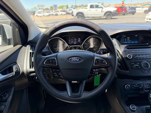 Used 2016 Ford Focus SE FWD image 21