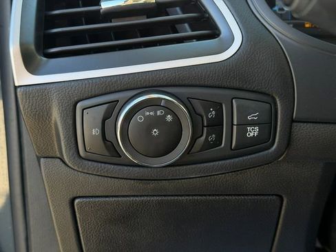 Used 2023 Ford Edge SEL w/ Convenience Package image 36