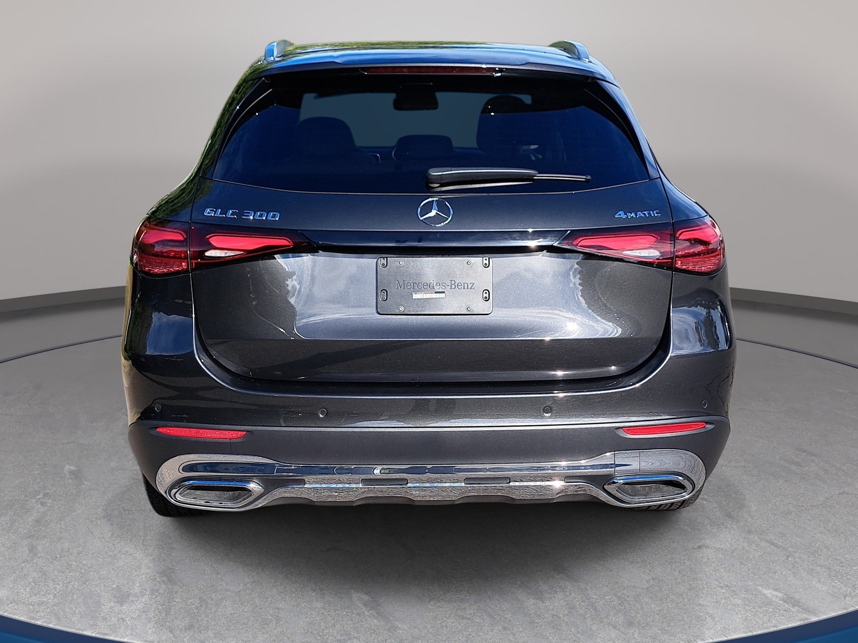 Used 2026 Mercedes-Benz GLC 300 4MATIC image 7
