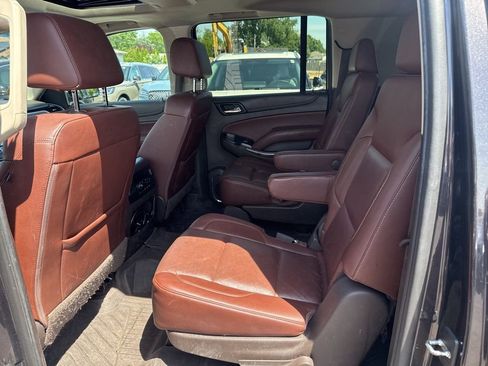 Used 2018 Chevrolet Suburban Premier AWD/4WD image 22