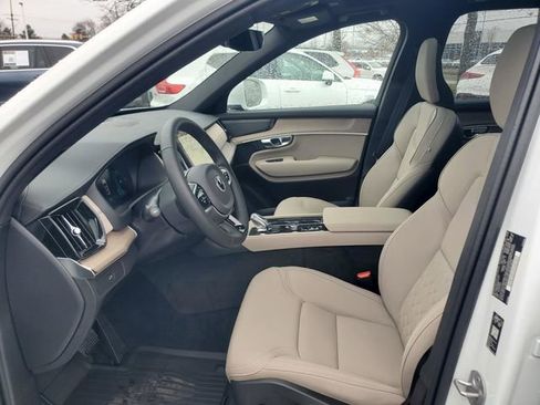 New 2026 Volvo XC90 B5 Plus w/ Protection Package Premier AWD/4WD image 15