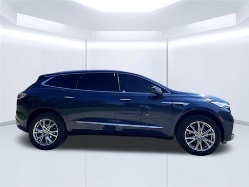 Used 2023 Buick Enclave Essence w/ Experience Buick Package FWD image 4