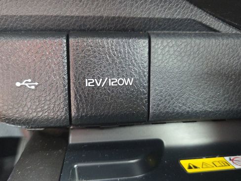 Used 2023 Toyota Camry XSE image 17