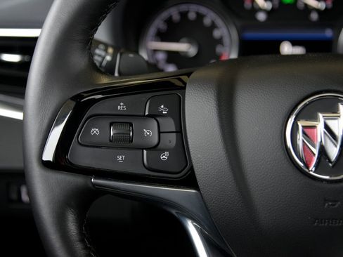 Used 2024 Buick Enclave Essence w/ Experience Buick Package image 22