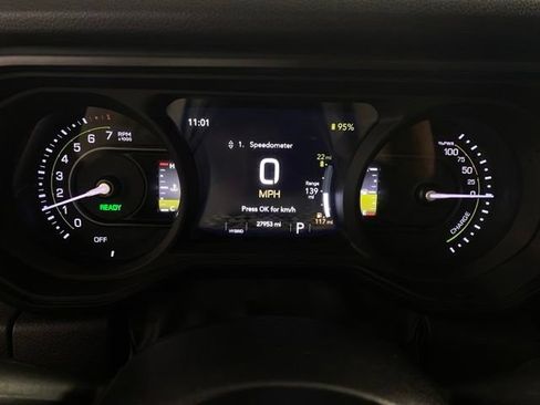 Used 2024 Jeep Wrangler Unlimited AWD/4WD image 19