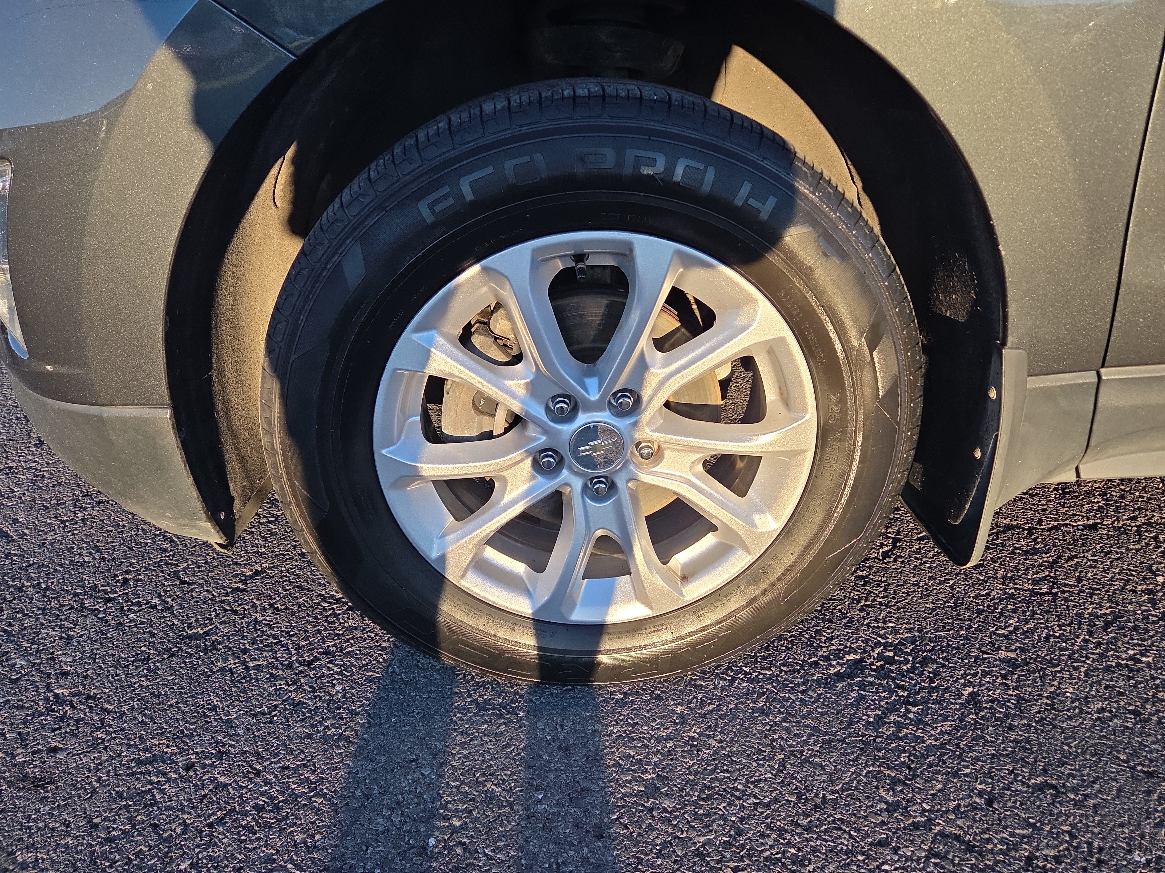 Used 2020 Chevrolet Equinox LT AWD/4WD image 11