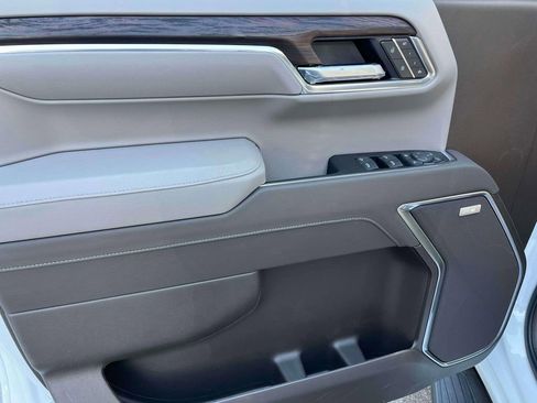 New 2026 GMC Sierra 1500 SLT w/ SLT Premium Plus Package image 18