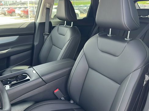 New 2025 Nissan Murano SL image 11