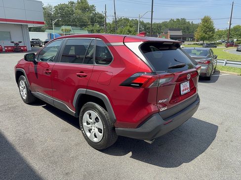 Certified 2023 Toyota RAV4 LE FWD image 6
