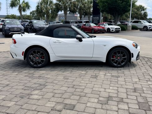 Used 2017 FIAT 124 Spider Abarth RWD image 7