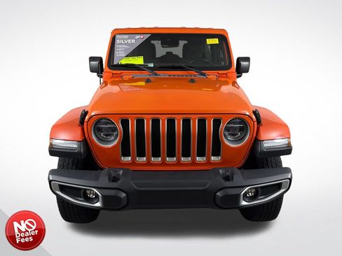 Used 2019 Jeep Wrangler Unlimited Sahara AWD/4WD image 9