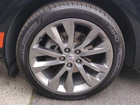 Used 2022 Buick Envision Avenir w/ Technology Package II image 36