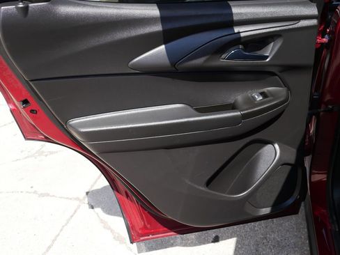 Used 2023 Chevrolet TrailBlazer LT w/ Convenience Package FWD image 30