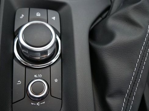 Used 2025 MAZDA MX-5 Miata Grand Touring RWD image 17