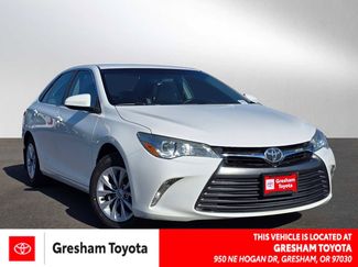 Used 2016 Toyota Camry LE image 1