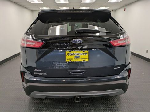 Used 2024 Ford Edge SEL w/ Convenience Package image 5