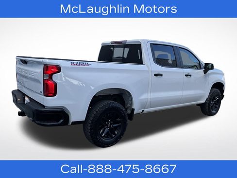 Used 2023 Chevrolet Silverado 1500 LT Trail Boss w/ Convenience Package II image 5