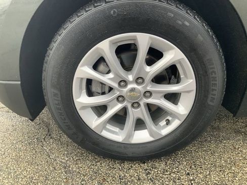 Used 2020 Chevrolet Equinox LT w/ Driver Convenience Package image 10