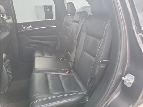 Used 2014 Jeep Grand Cherokee Limited image 14