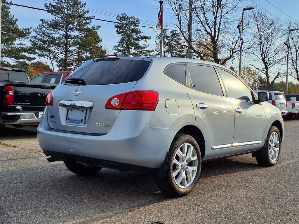 Used 2011 Nissan Rogue SV w/ SL Pkg AWD/4WD image 4