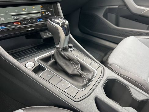 New 2026 Volkswagen Jetta SE FWD image 37