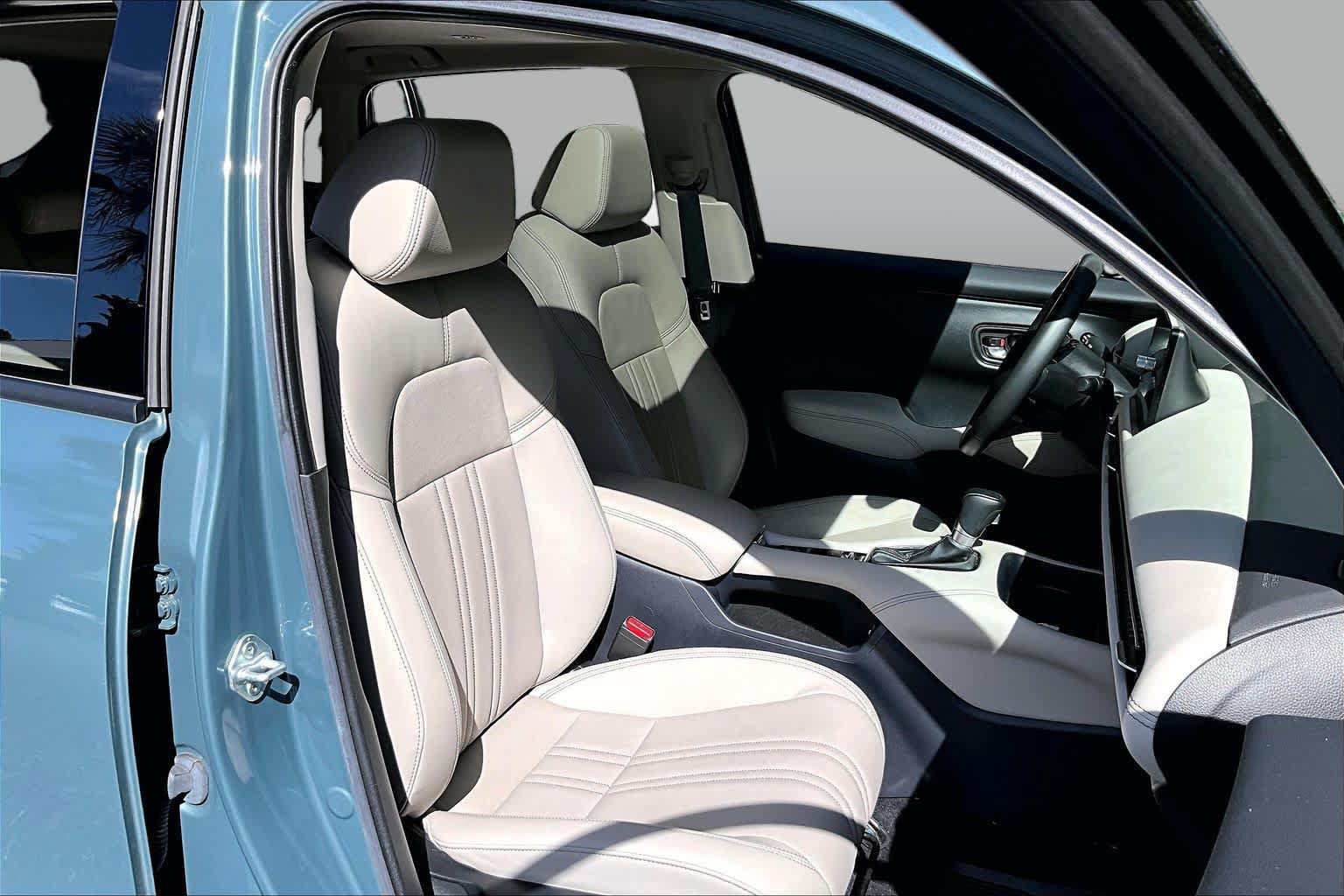 Used 2024 Honda HR-V EX-L image 9