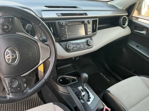 Used 2016 Toyota RAV4 XLE AWD/4WD image 11