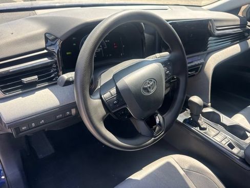 Used 2025 Toyota Camry LE FWD image 14