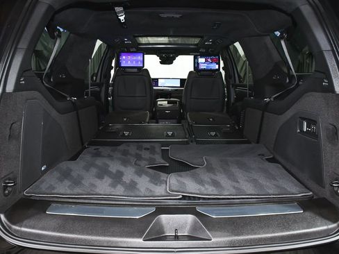 Used 2026 Cadillac Escalade ESV Platinum Sport w/ LPO, ONYX Package AWD/4WD image 72