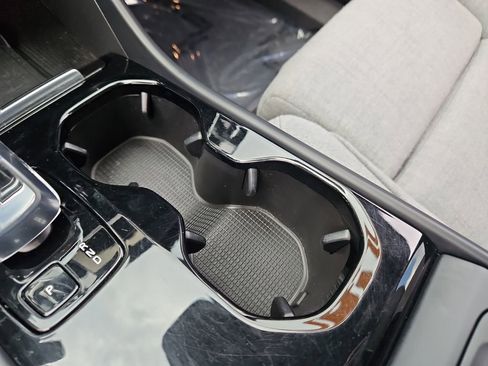 Used 2023 Volvo XC40 Recharge Ultimate w/ Protection Package Premier image 21