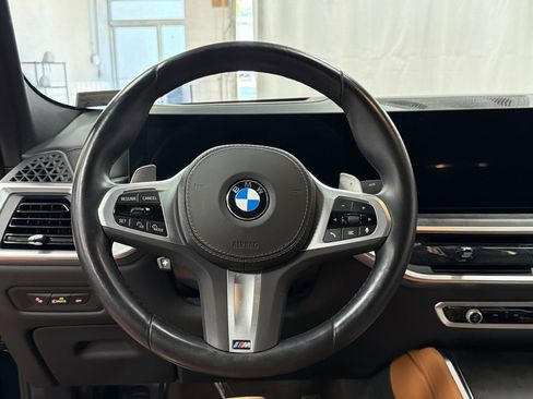 Used 2024 BMW X6 xDrive40i w/ Executive Package image 17