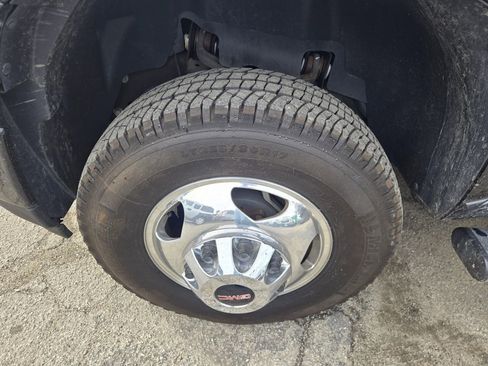 Used 2012 GMC Sierra 3500 Denali image 31