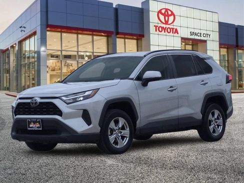Certified 2024 Toyota RAV4 XLE FWD image 2