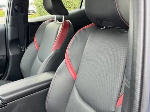 Used 2024 Toyota Prius Prime Premium w/ Advanced Technology Package FWD image 11